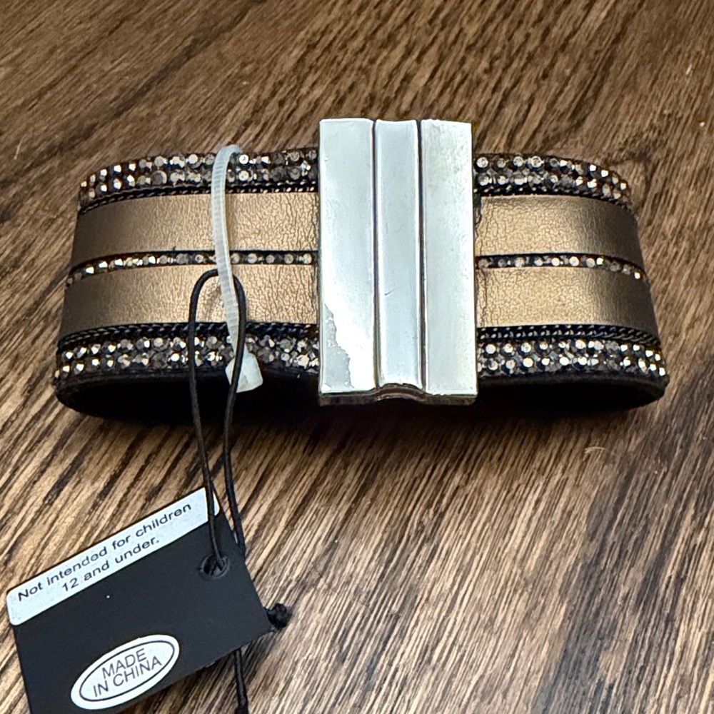Elegant Brown and Black Bracelet